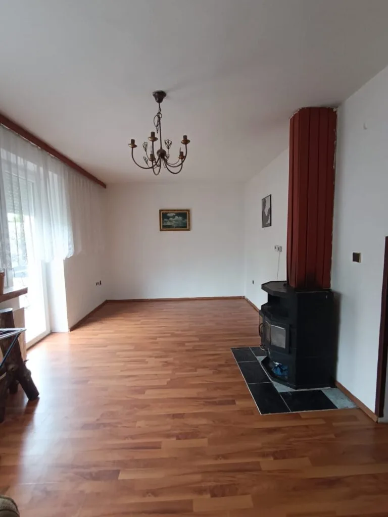 06f05665-6829-4e4d-b377-39d5bb058e49