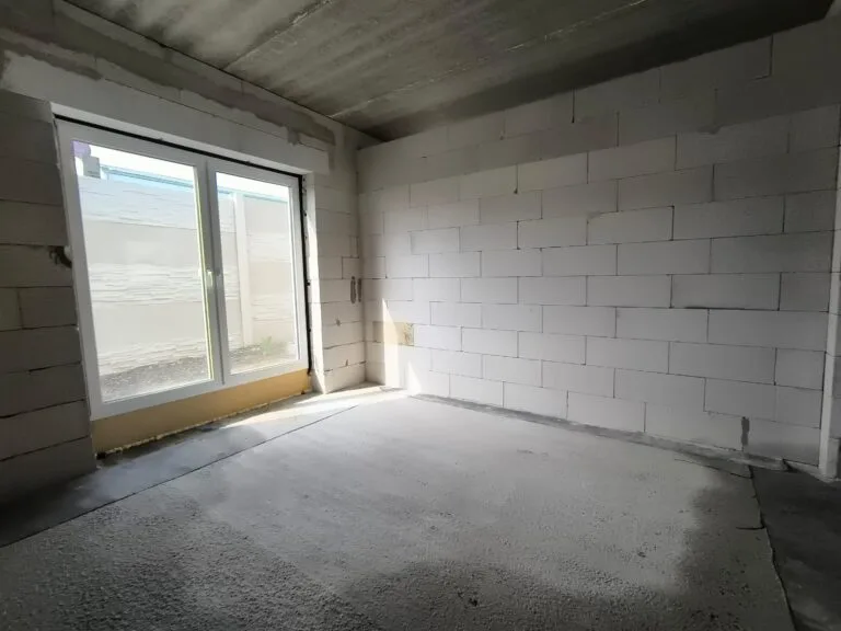 12c409b8-3a65-4575-a33e-23d4c75af8c8