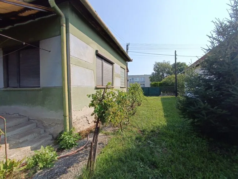 2e198c59-e2cf-4425-b2e7-b5441f00c393