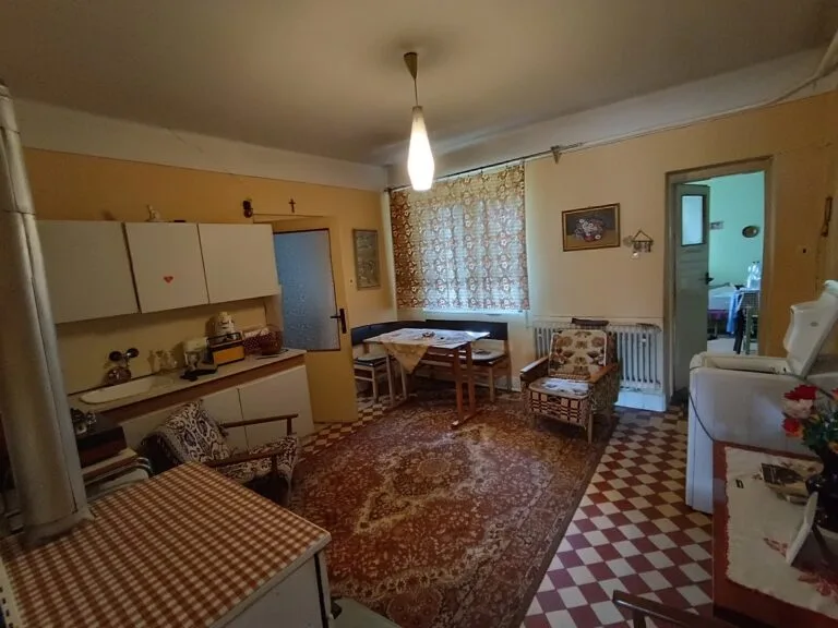 662fadb8-d82a-481b-b537-73b098e7fdae