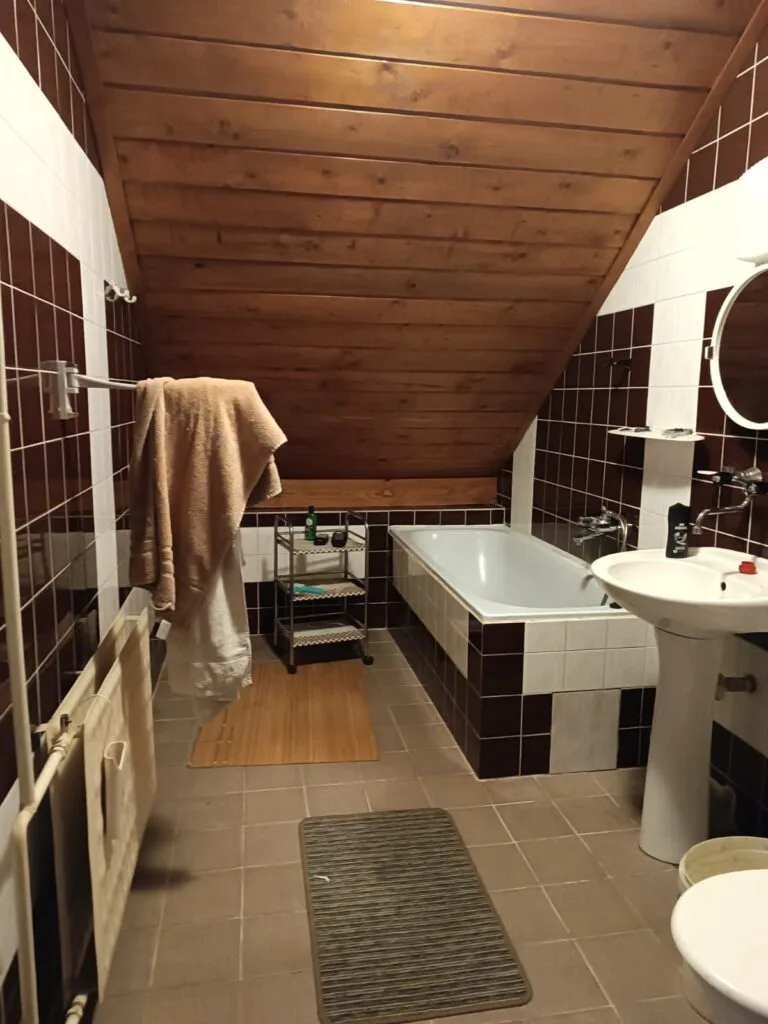 80edfcb0-b1ea-4bc2-82be-d9424dfb0f7d