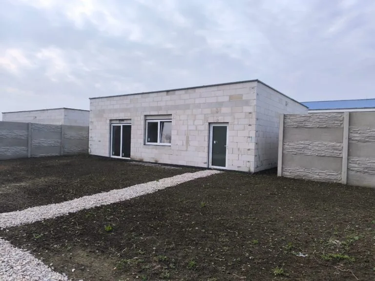 8713afe5-45fc-4cf1-ad21-1ac0df2feb5b