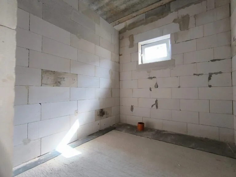 8ea850cf-659b-4e49-8278-8be2551b820d