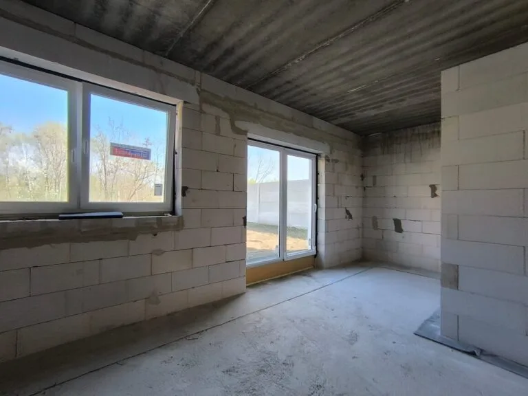 b2751772-b417-4943-b040-e2a1d20e9857