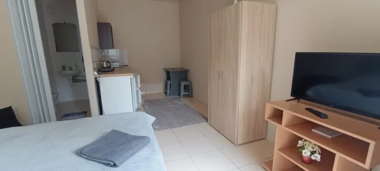 d675d44b-03c6-4916-bd8f-3064684363e5